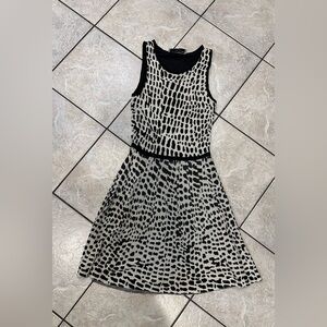 Trina Turk Stylish Black and White Women’s Dress Size Small